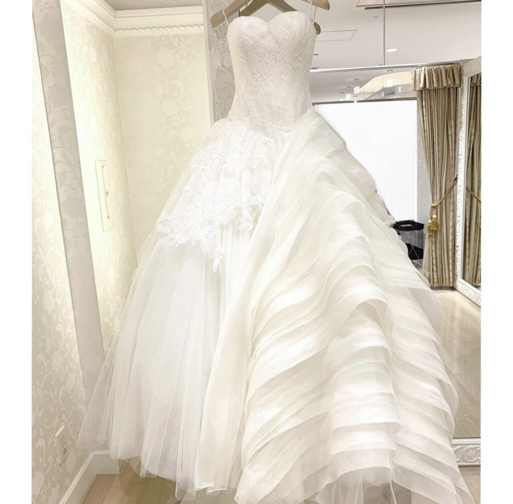 wedding dress (VERAWANG Lara) / @htm___wd様 | wedo〜TSUNAGU〜